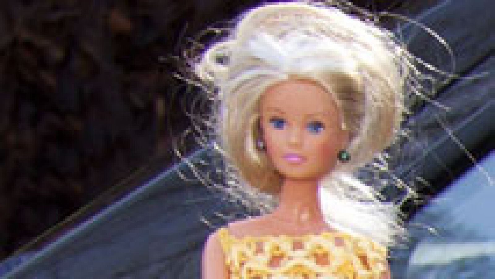 Telediario 1: Una Barbie abre el debate sobre la privacidad | RTVE Play