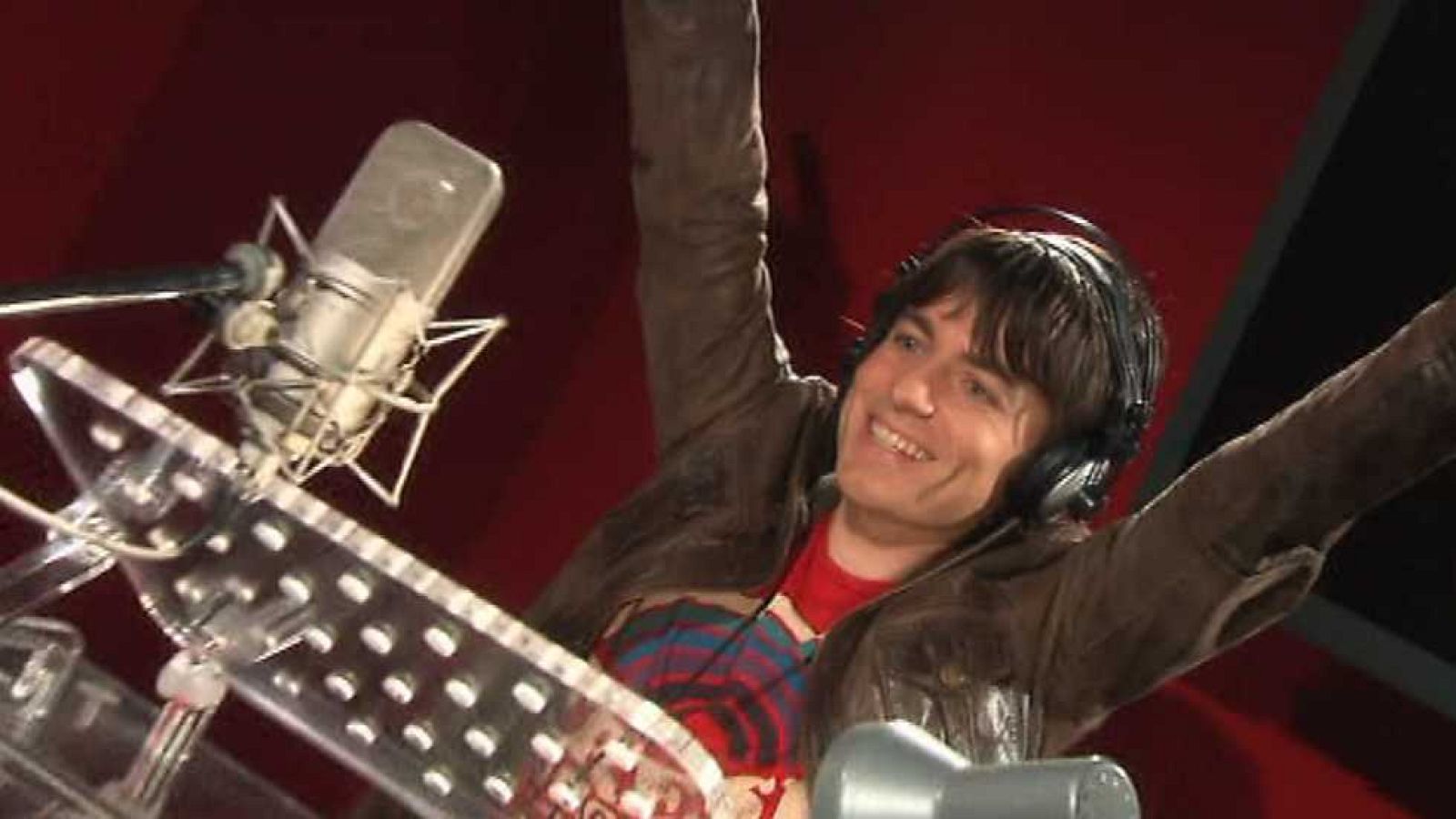 Manuel Higueras interpreta un éxito de Lunnis - Las canciones de los Lunnis | Ver