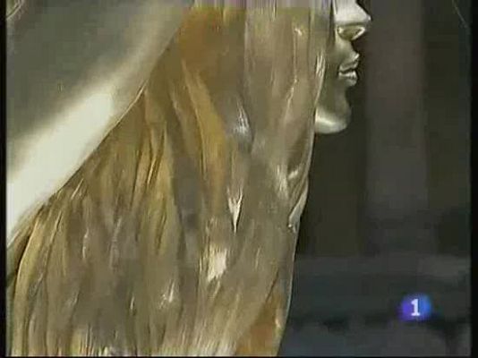 Telediario 1 - Kate Moss, una modelo de oro