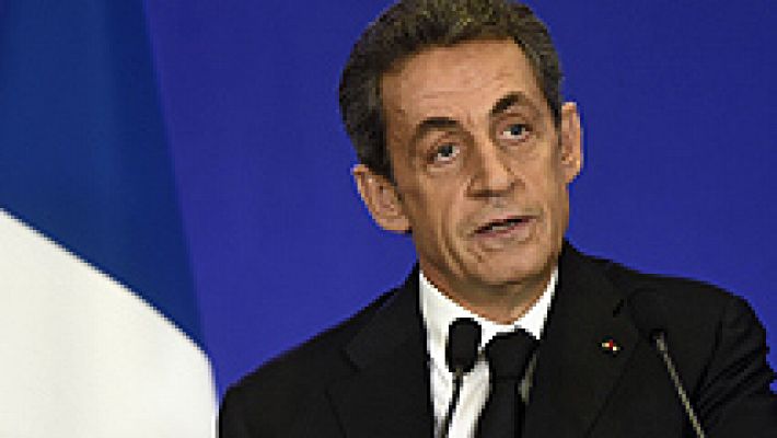 Telediario 1 - El centro derecha de Sarkozy se impone con holgura a Le Pen en las departamentales francesas