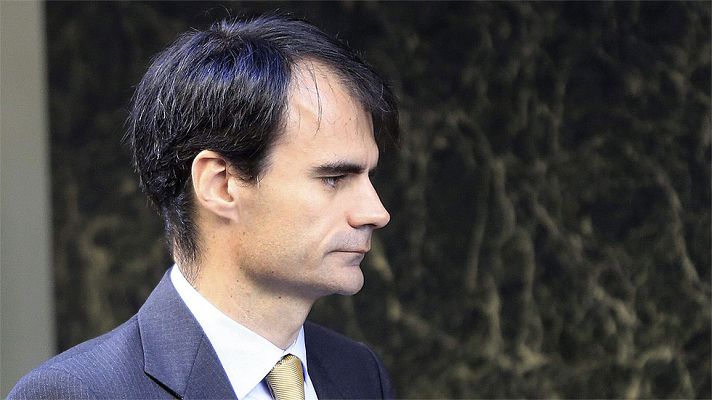 Telediario 1 - Ruz ve acreditada la caja B del PP