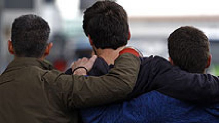 Telediario 1 - Pasajeros españoles en el avión estrellado en Francia