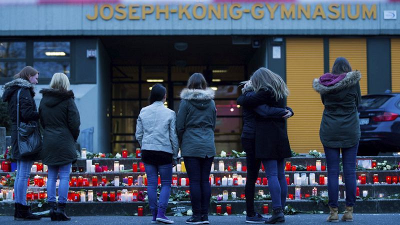 Dieciséis estudiantes alemanes volvían a su país en el avión accidentado en los Alpes 