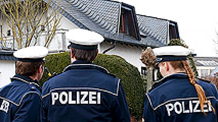 Telediario 1 - El copiloto del avión accidentado en Francia tenía 28 años