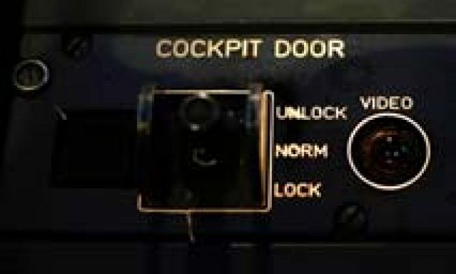 Telediario 1 - Los controles de la cabina del avión cambiaron tras el 11S