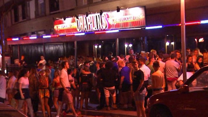 Telediario 1 - Más de 4.500 jóvenes británicos comienzan sus vacaciones en Salou
