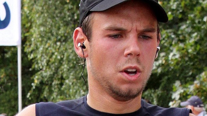 Telediario 1 - El copiloto fue tratado hace años por tendencias suicidas, según la Fiscalía de Düsseldorf