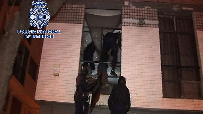 Telediario 1 - Detenidos 15 presuntos anarquistas