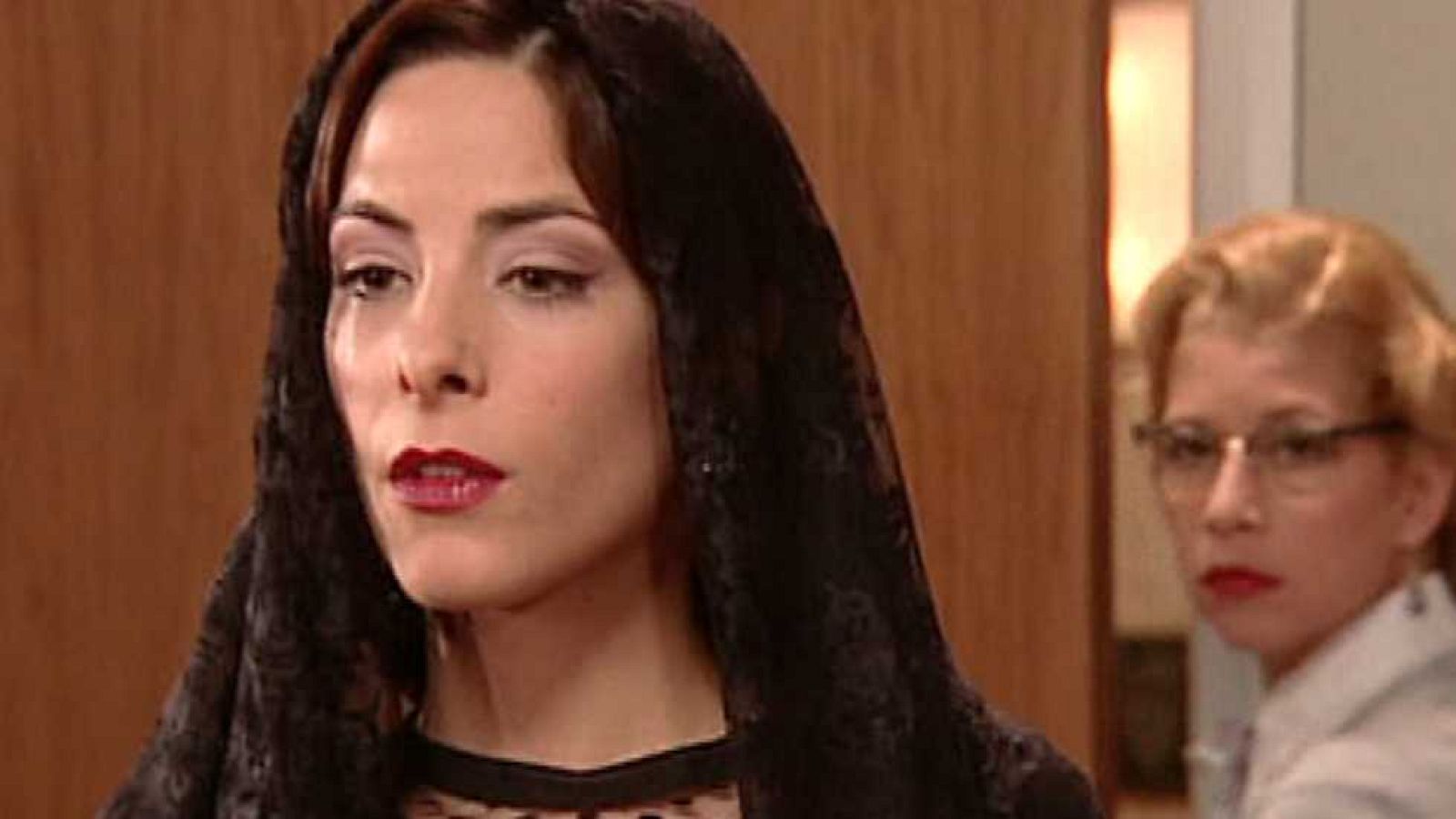 Amar en tiempos revueltos - T5 - Capítulo 86 - ver ahora