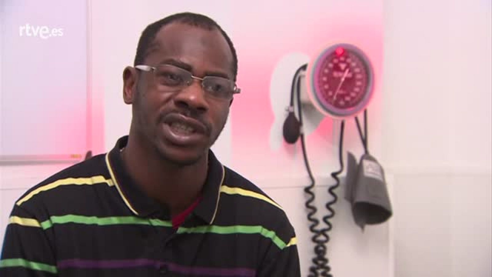 Aliou - Crónicas | Ver