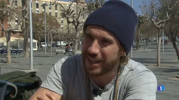 L'Informatiu - El cantant Macaco parla del seu nou disc a L'Informatiu