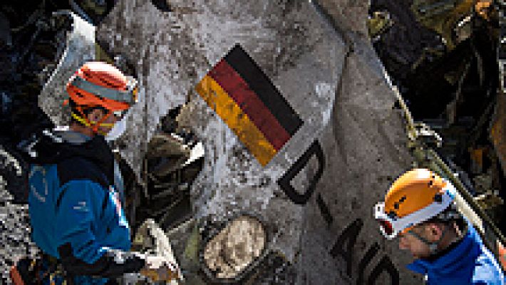 Telediario 1 - La Fiscalía pide que le entreguen los vídeos que existan de la tragedia del vuelo de Germanwings