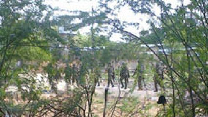 Informativo 24h - Yihadistas somalíes asaltan una universidad en Kenia y matan al menos a 14 personas