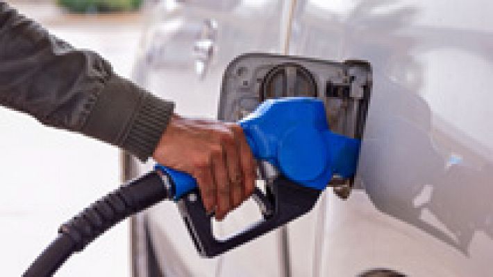 Telediario 1 - El 40% de las gasolineras abiertas desde 2009 son de bajo coste