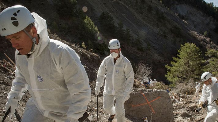 Telediario 1 - Llegan a su fin las tareas de búsqueda en los Alpes