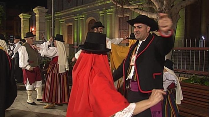 Tenderete - Tenderete - 05/04/15 con Los Cebolleros y Endecuando no salimos