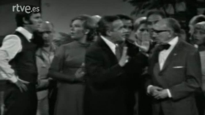 Estudio 1 - Los extremeños se tocan