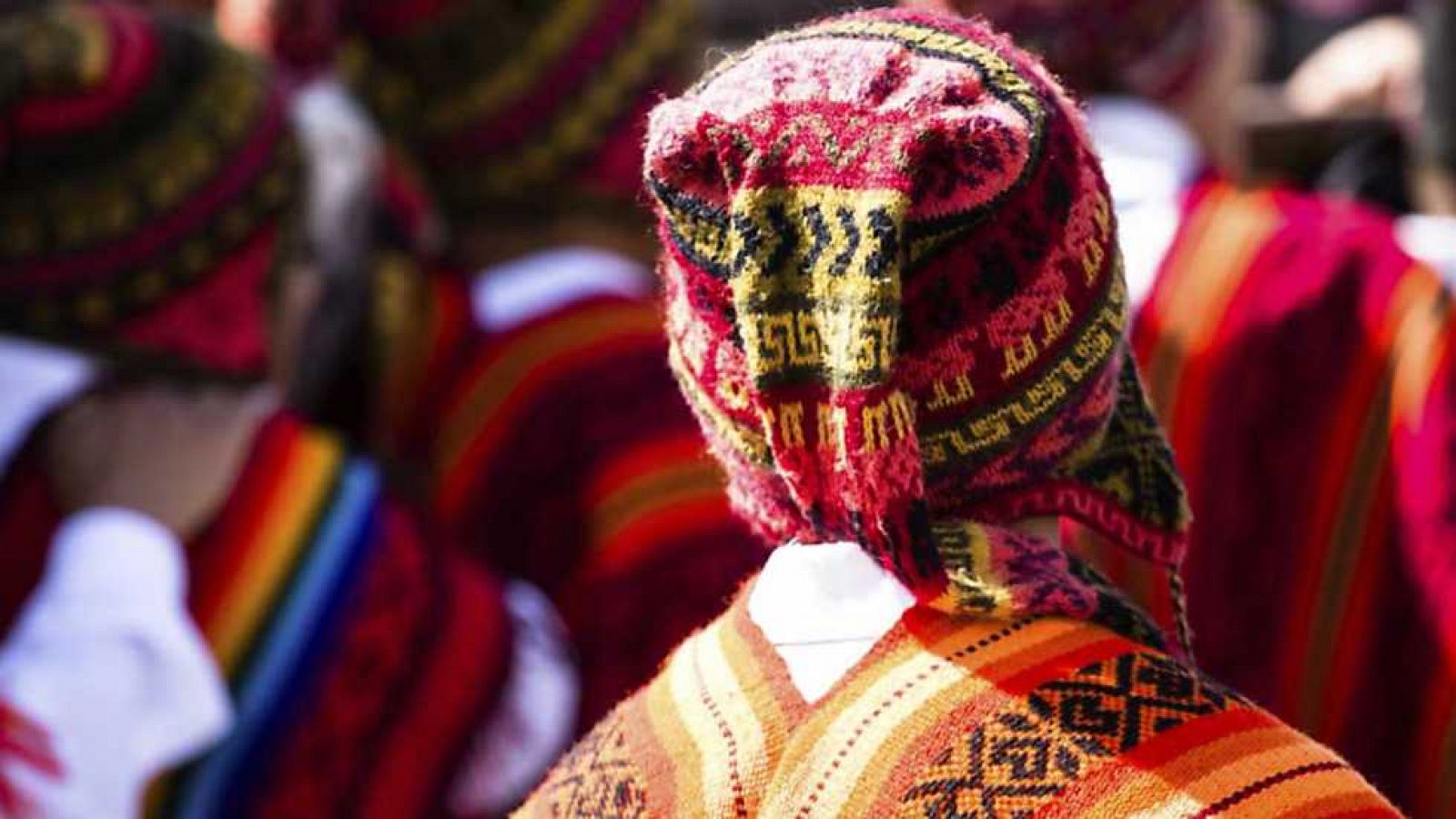 Documenta2 - La torre de Babel: El regalo de la Pachamama - Ver ahora