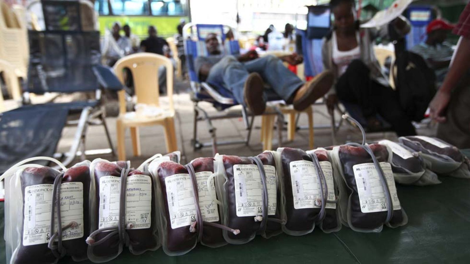 Kenia, consternada por el atentado islamista en la Universidad de Garissa | Ver