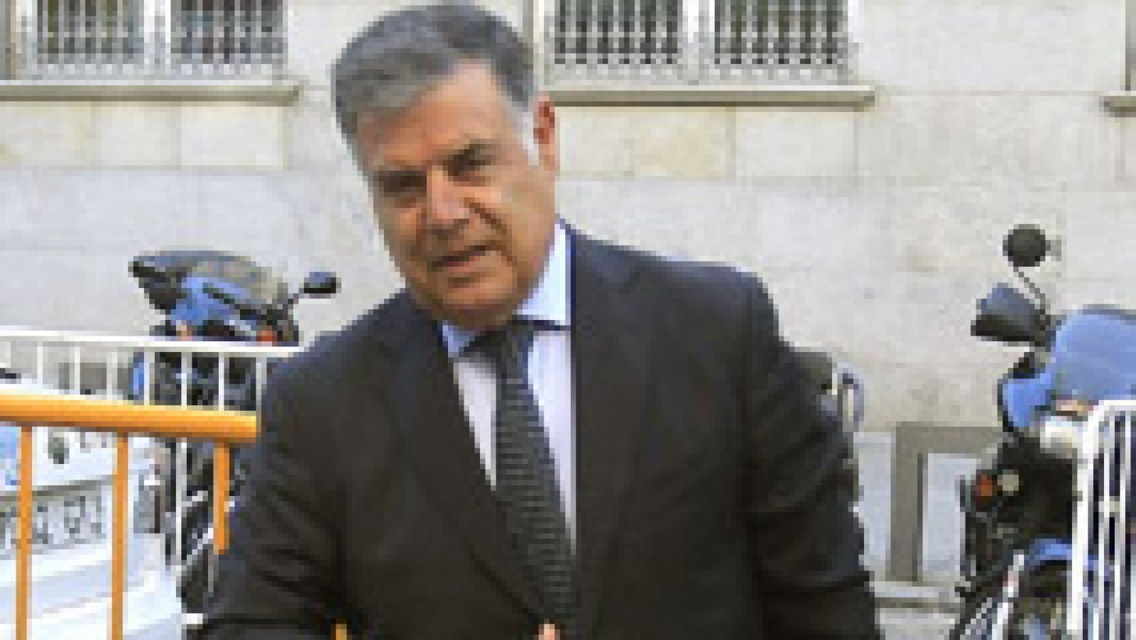 Telediario 1: José Antonio Viera, primer aforado en declarar por el caso de los presuntos ERE fraudulentos | RTVE Play