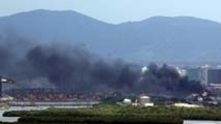 Gran incendio en el puerto brasileño de Santos