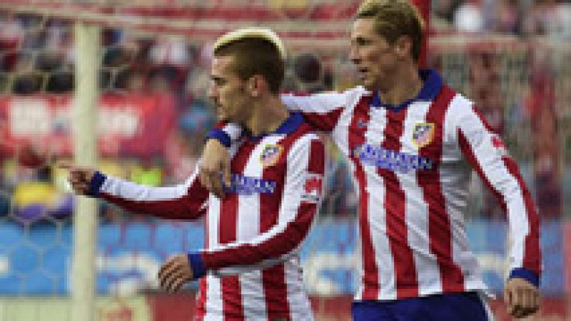 El Atlético resolvió por la vía rápida su partido contra la Real Sociedad, a la que derrotó 2-0 con los tempraneros tantos de MIkel González en propia puerta y Griezmann, que no celebró el gol ante su exequipo.