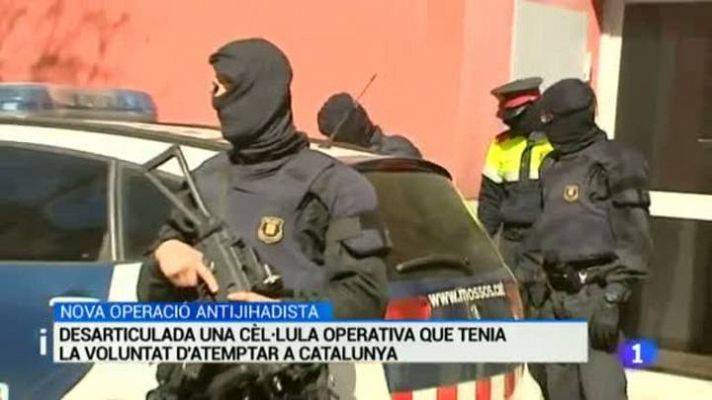 L'Informatiu - L'Informatiu en 3' - 08/04/15