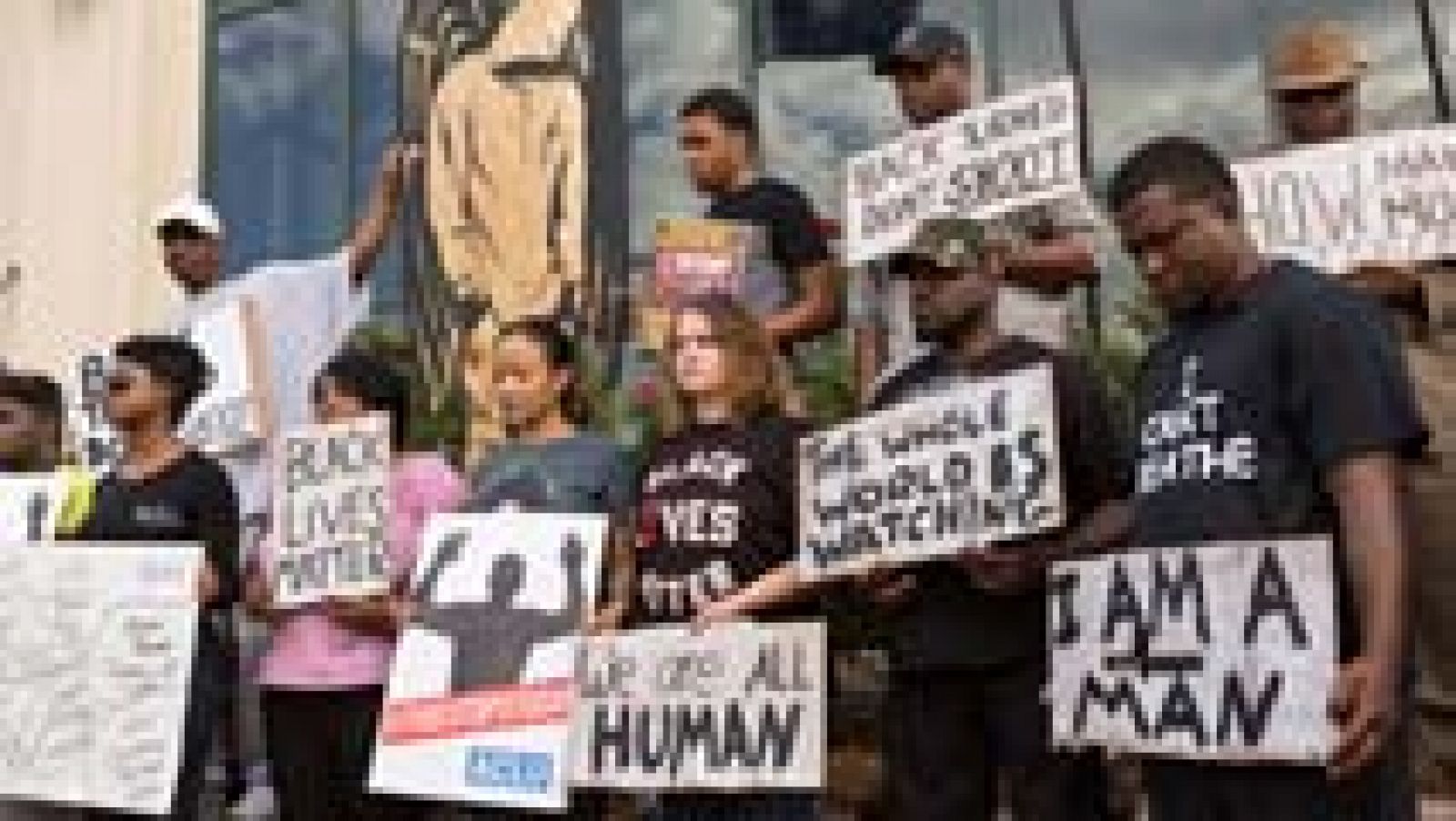 Detenido un policía en Carolina del Sur acusado de asesinar a tiros a un hombre negro desarmado | Ver
