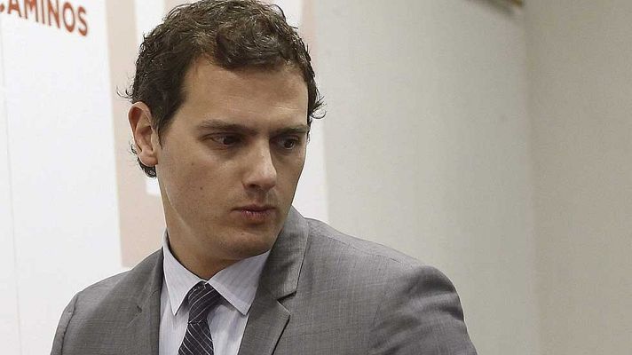 Telediario 1 - Ciudadanos admite contactos con dirigentes de UPyD y abre la puerta a los críticos