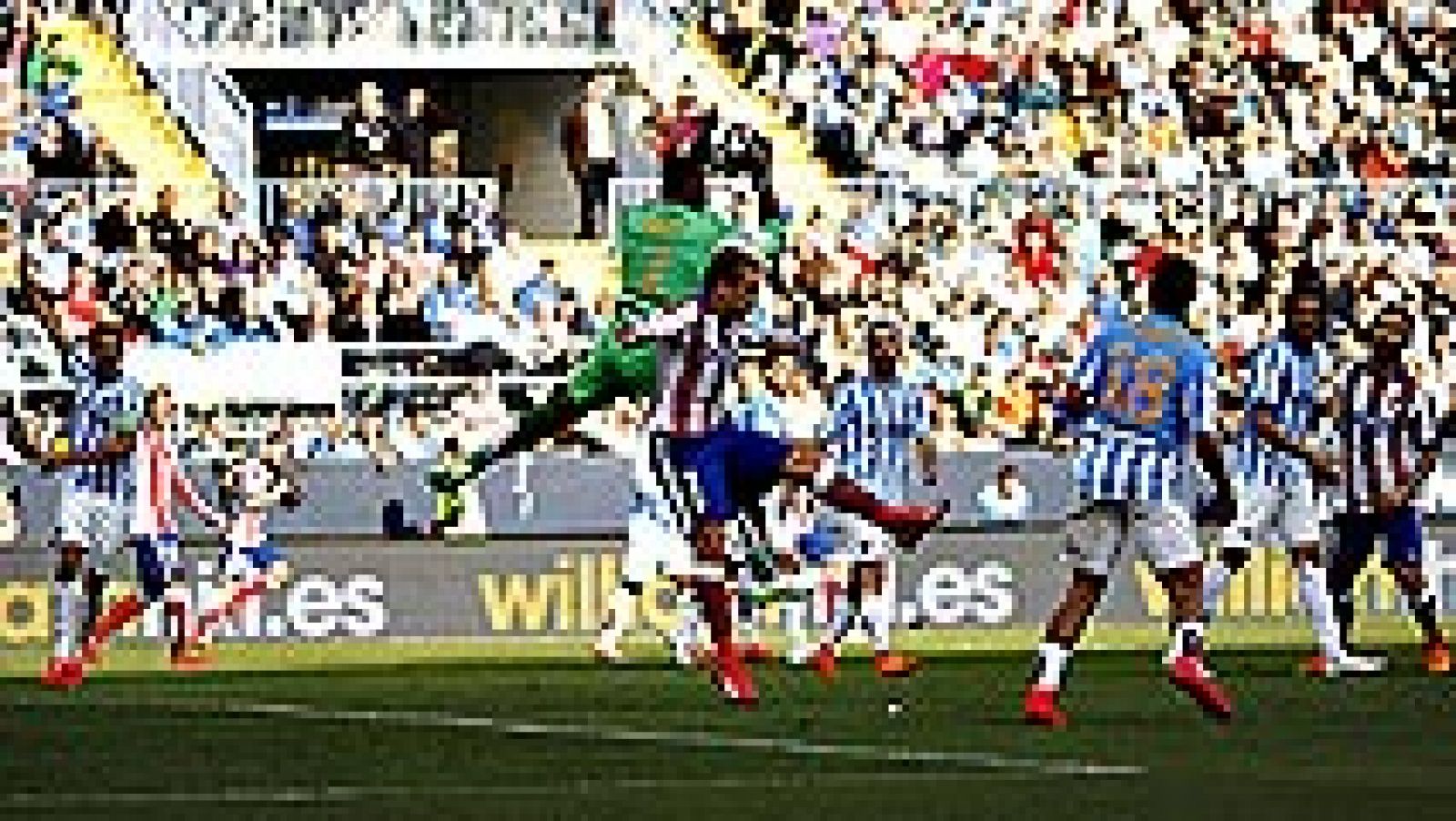 Málaga y Atlético de Madrid igualaron a dos goles en un excelente partido en el que el guardameta camerunés Carlos Kameni fue protagonista, como el delantero francés Antoine Griezmann, autor de dos goles, uno en posible fuera de juego, que aseguran e