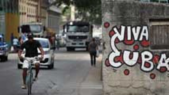 Telediario 1 - Los cubanos contemplan con optimismo el acercamiento a EEUU