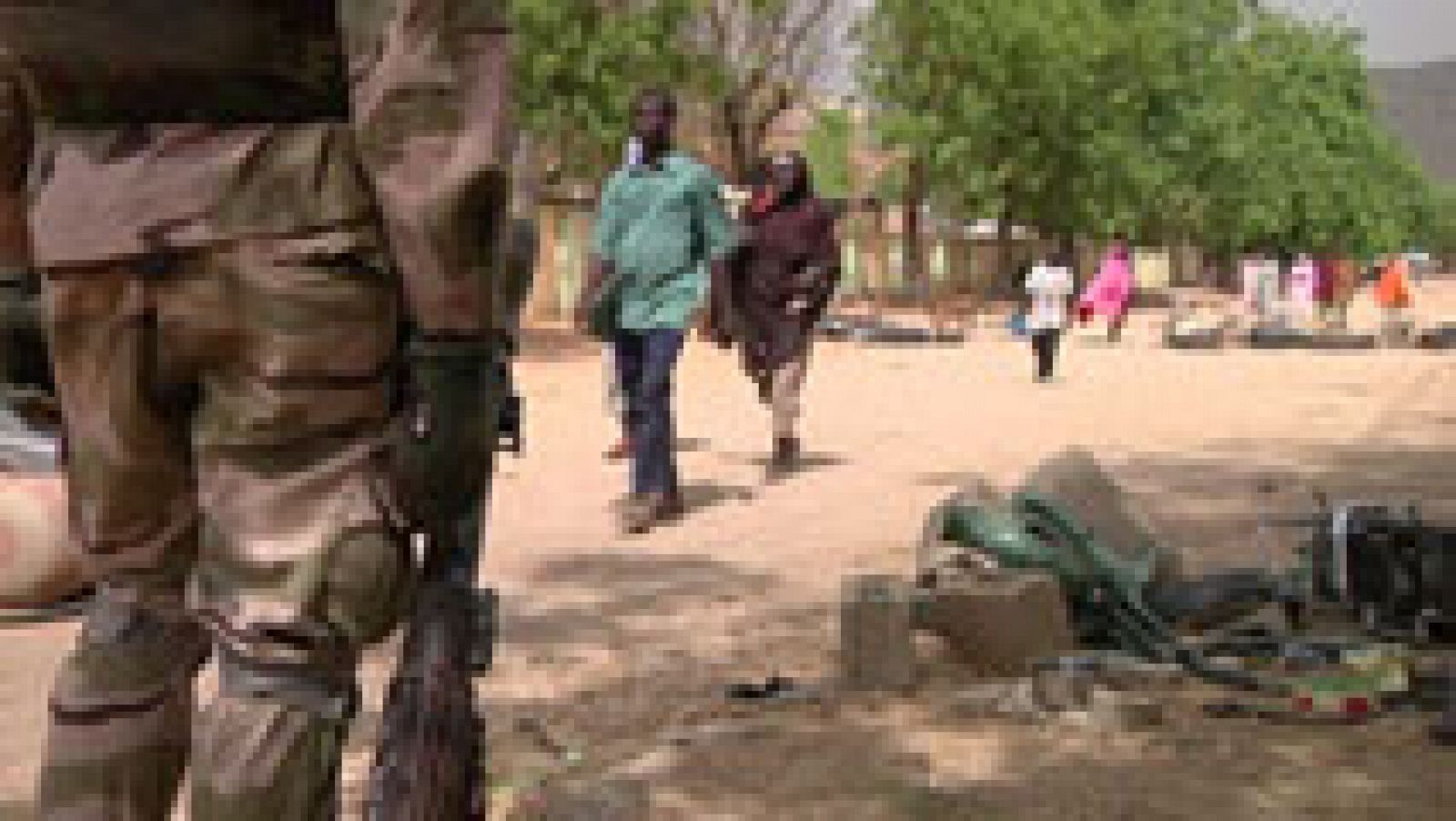 Telediario 1: Se cumple un año del secuestro de 270 niñas en Chibok | RTVE Play