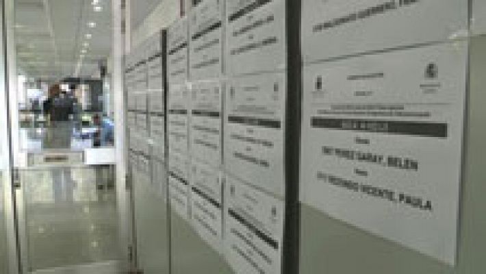 Telediario 1 - Miles de aspirantes optan a las plazas de juez y fiscal