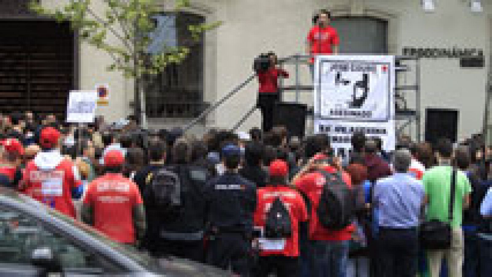 Informativo 24h: Cientos de personas exigen justicia para José Couso en el 12º aniversario de su asesinato | RTVE Play