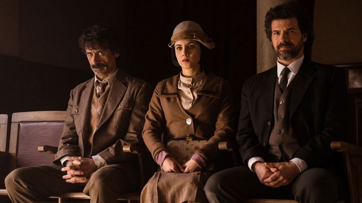 Telediario 1 - Final de la primera temporada de 'El Ministerio del Tiempo'