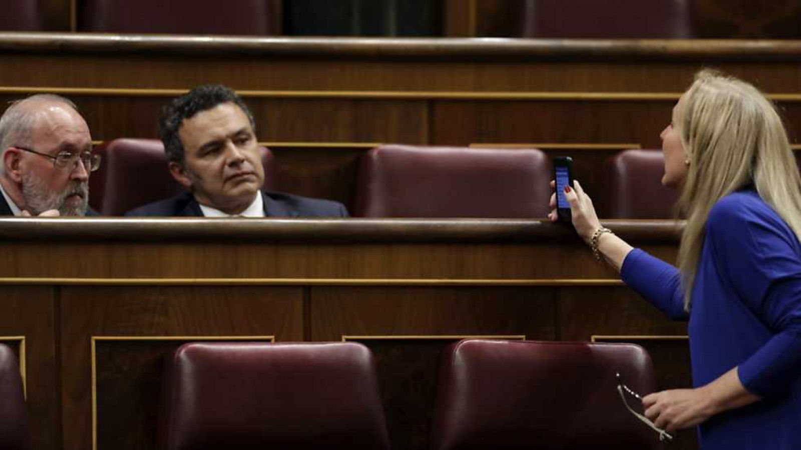 La 2 Noticias - 14/04/15 - ver ahora