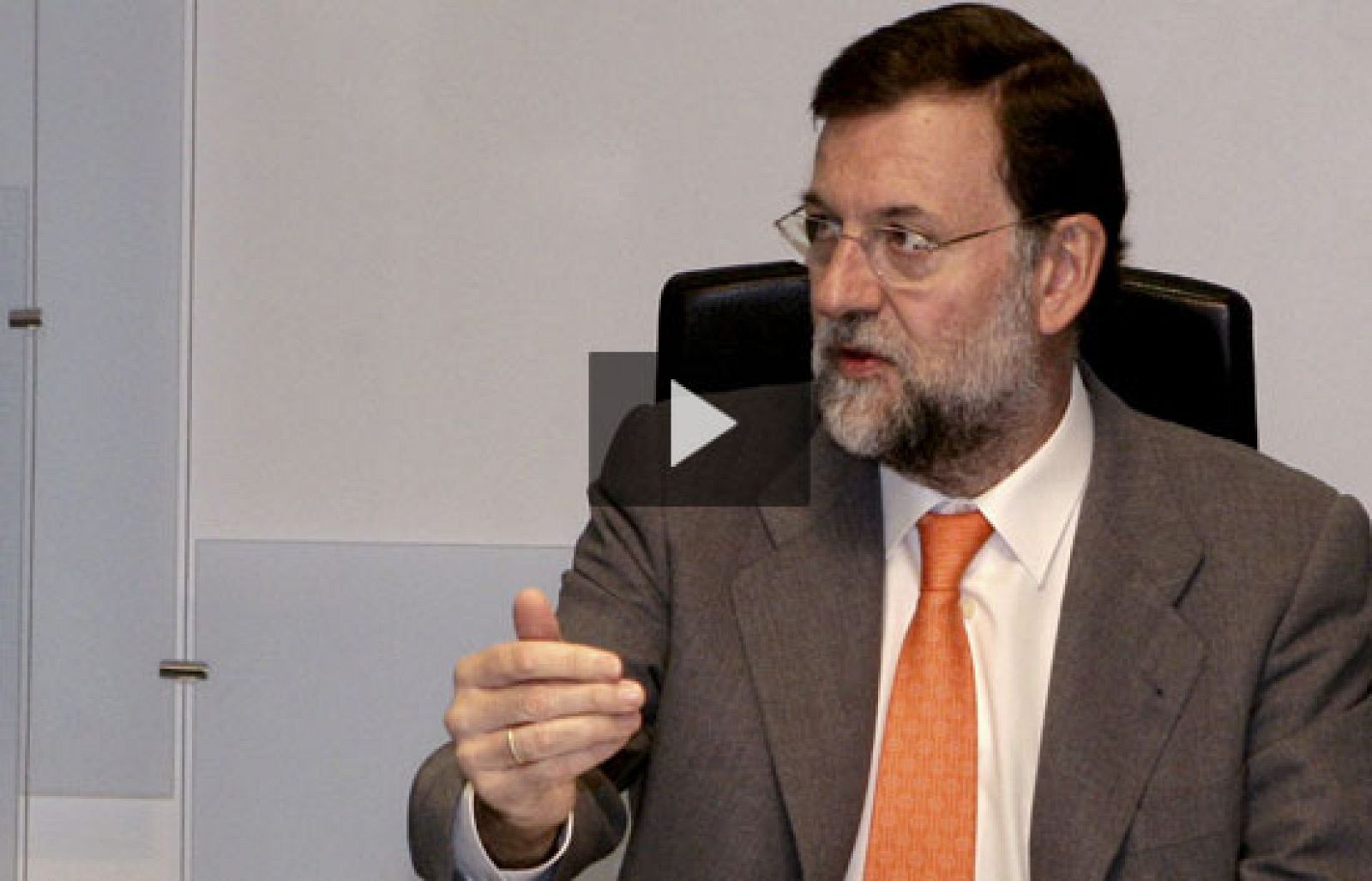 Rajoy y Durán i Lleida a favor de las medidas del Gobierno | Ver