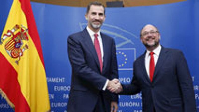 Don Felipe visita las instituciones europeas y se reúne con Martin Schulz
