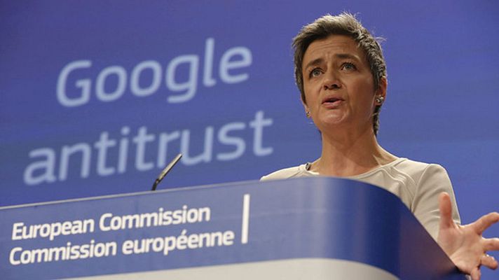 Telediario 1 - Bruselas acusa a Google de abuso de posición dominante y abre una investigación sobre Android