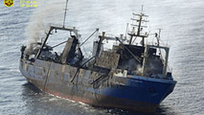 Telediario 1 - Se eleva la alerta por el hundimiento barco ruso