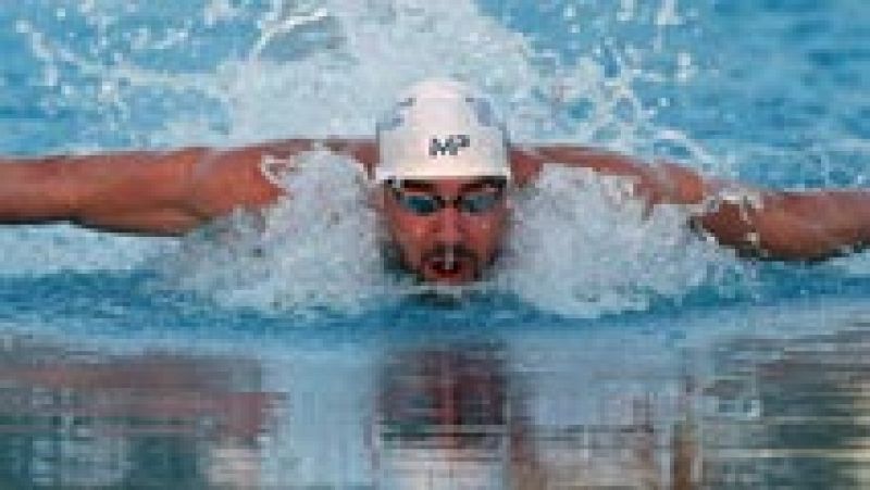 Phelps ganó en su vuelta a la competición