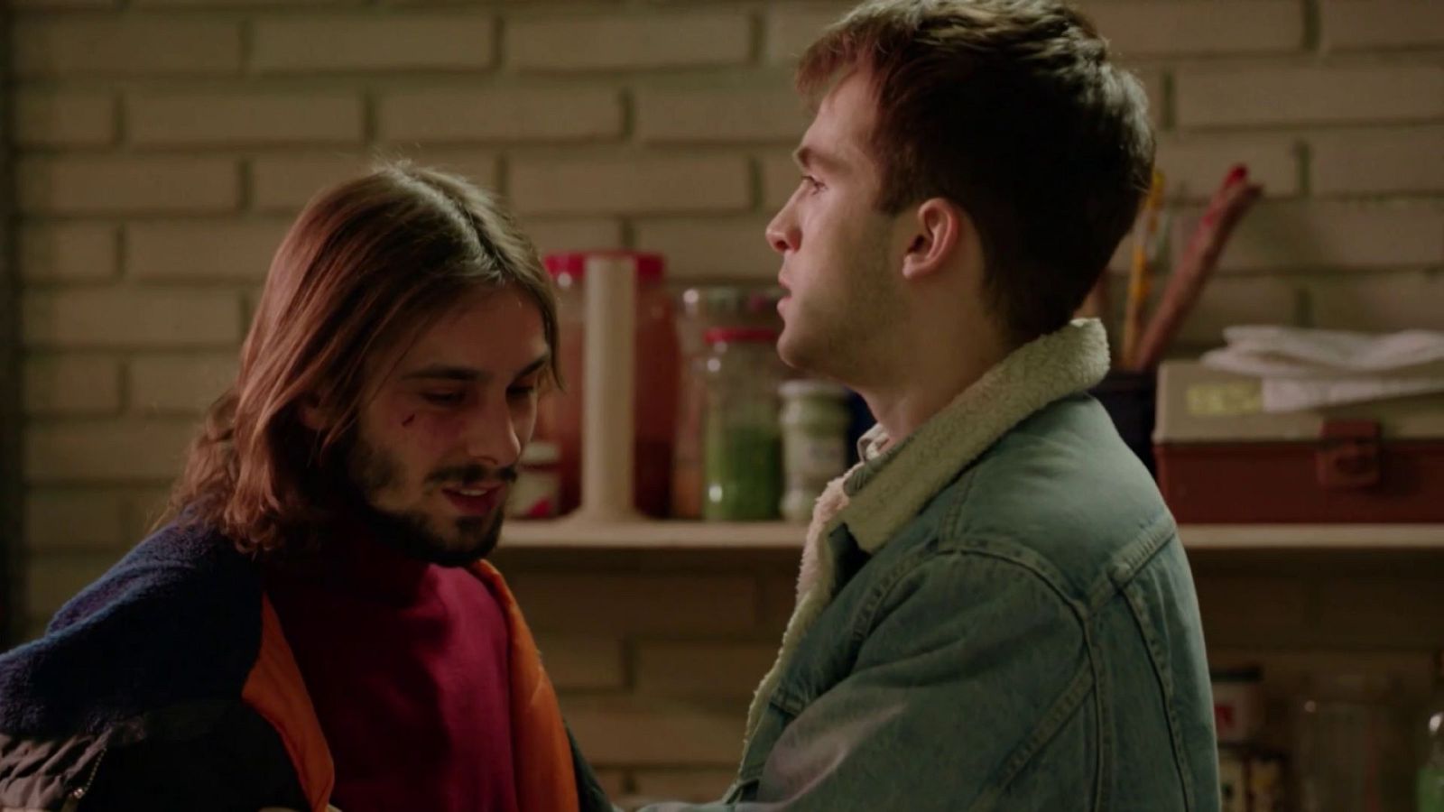 Cuéntame cómo pasó - T16 - Episodio 15: El enemigo en casa - Ver ahora