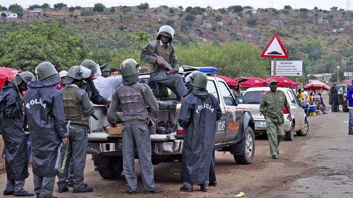 Telediario 1 - Ola de violencia xenófoba en varias ciudades de Sudáfrica