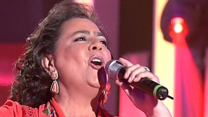 La Alfombra Roja Palace - María del Monte actúa en 'La Alfombra Roja Palace'