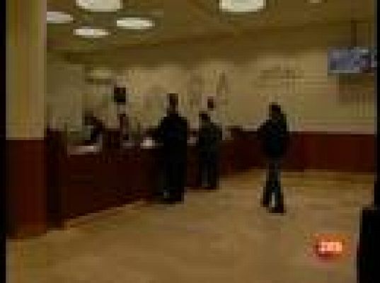  - Islandia nacionaliza dos bancos