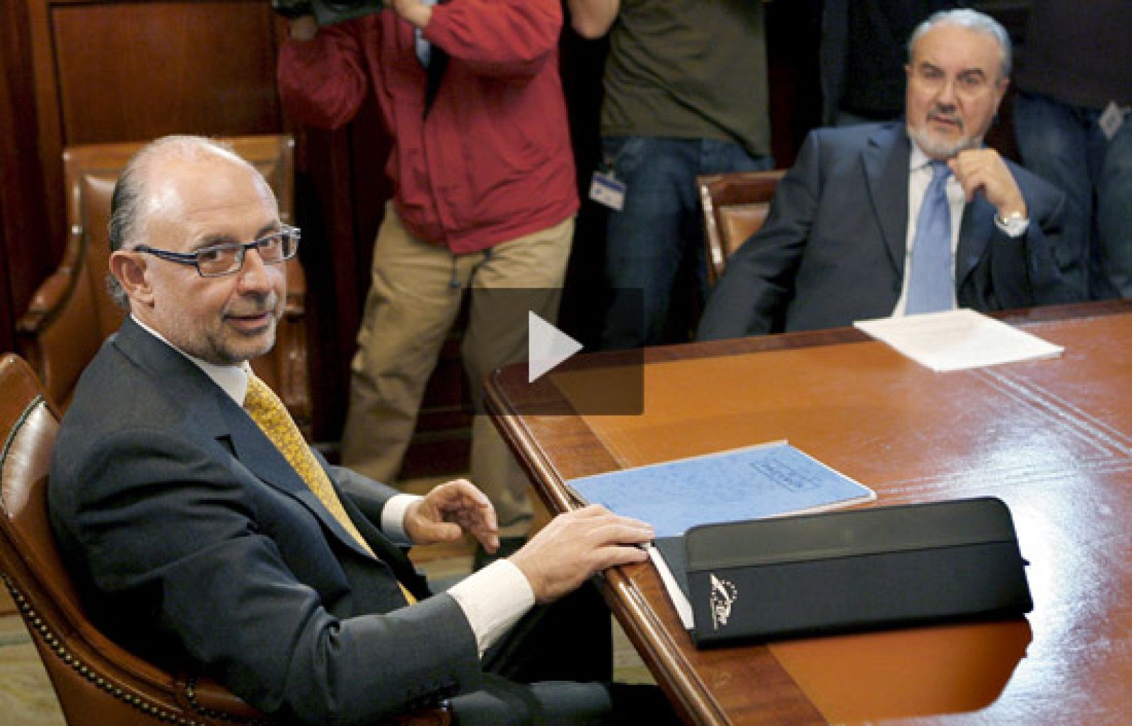 Telediario 1: Telediario en 4' - 08/10/08 | RTVE Play