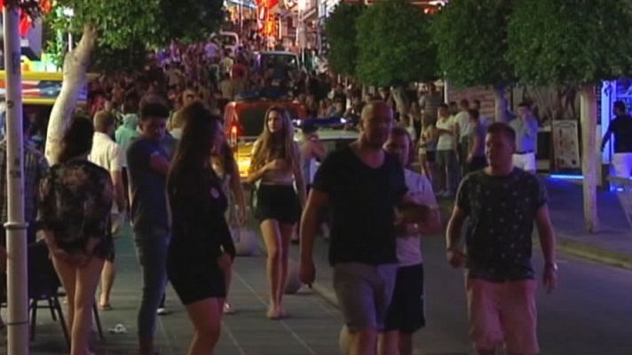 Telediario 1 - Magaluf se prepara pa un verano de récord