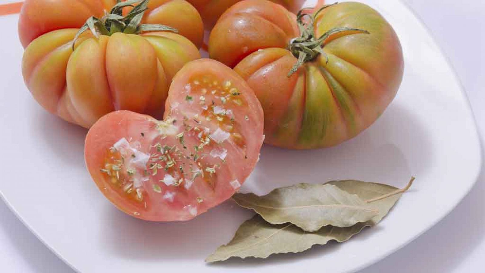 Aquí la Tierra: Aprendemos a distinguir el verdadero tomate raff | RTVE Play