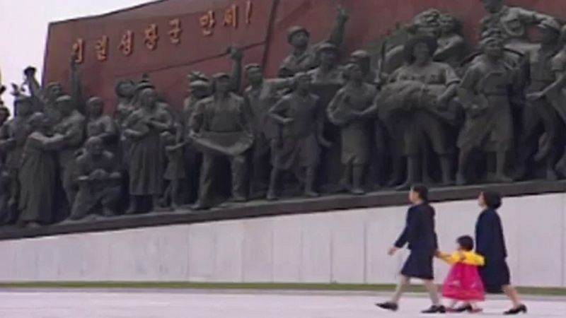 En portada - Corea del norte, país secreto (2001)