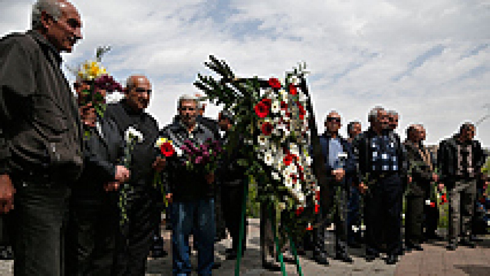 Telediario 1: El genocidio armenio y la batalla de Galípoli, dos ceremonias enfrentadas en su centenario | RTVE Play